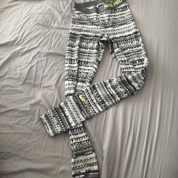 Nike Pro Dry Fit Leggings