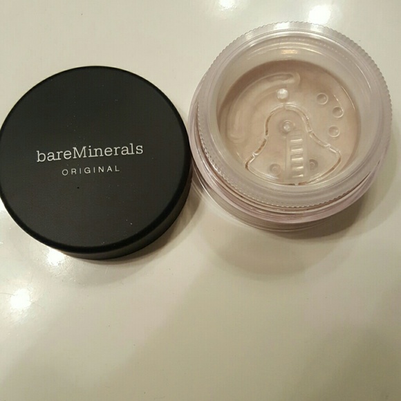 Bare minerals foundation medium - Picture 3 of 3