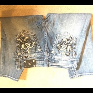 Miss Me brand crop pants