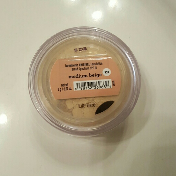 Bareminerals foundation medium beige - Picture 2 of 2