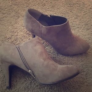 Tan suede ankle boots. Size 11
