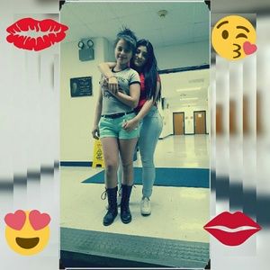 Meet your Posher, Roxana