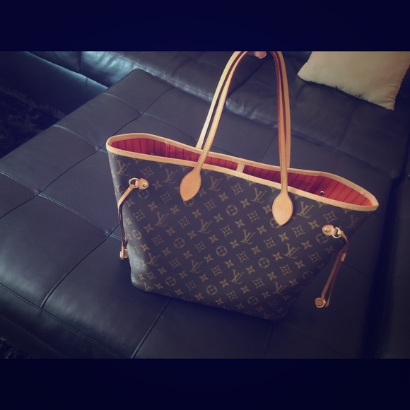 Like New Louis Vuitton Neverfull