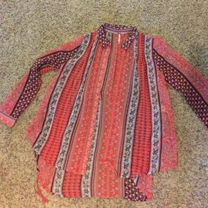 FREE PEOPLE very flattering button up blouse