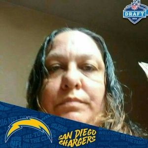 Meet your Posher, Mona