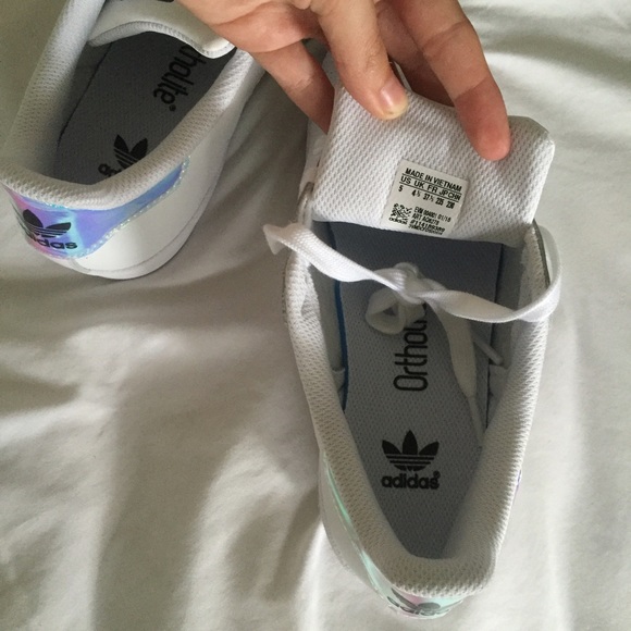 Iridescent Adidas Superstars - Picture 4 of 4