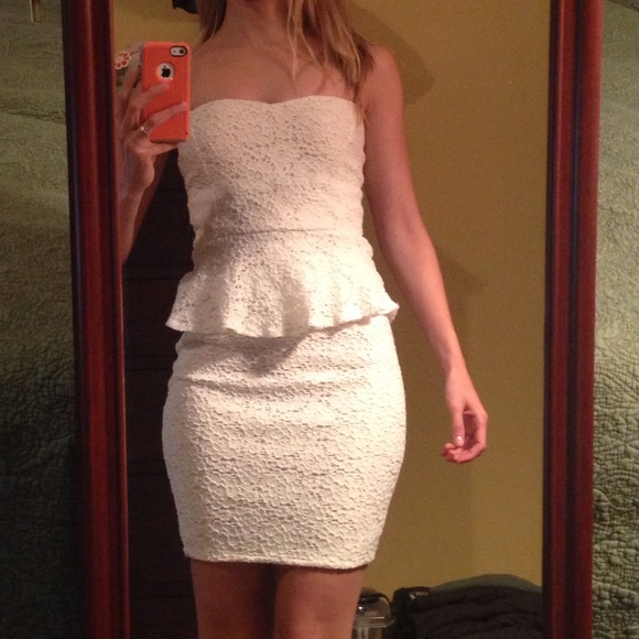 Strapless peplum dress