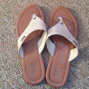 Chaps patent leather crocodile flip flops