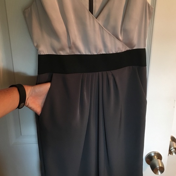 Light gray, black and charcoal dress - Picture 2 of 3