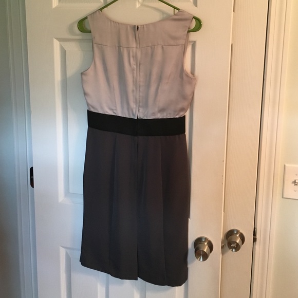 Light gray, black and charcoal dress - Picture 3 of 3