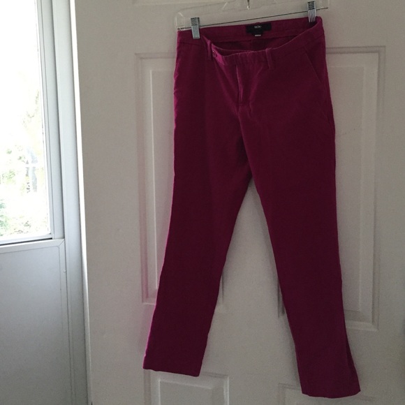 Cropped magenta chinos