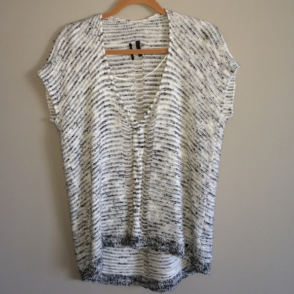 Guess Short Sleeve Sweater