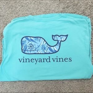 Vineyard Vines t-shirt