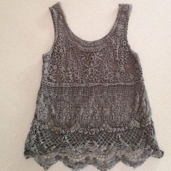 Mudd Tops - Olive green lace top