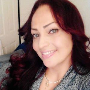 Meet your Posher, Desiree