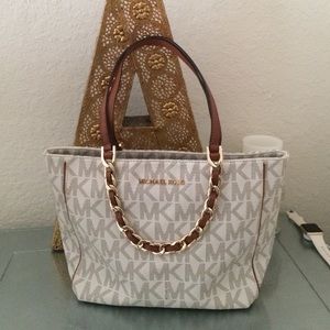 Perfect condition Michael Kors handbag
