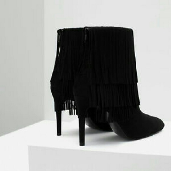 Black fringe boots - Picture 2 of 3