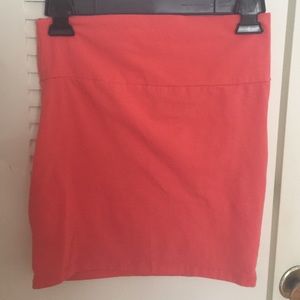 Body fitted pencil skirt