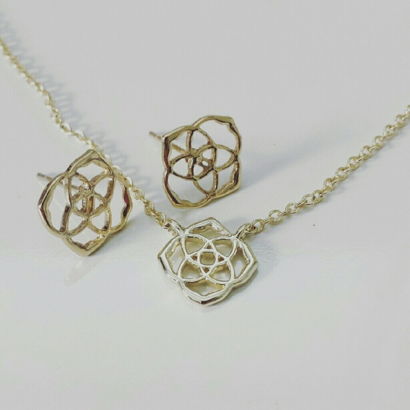 Kendra Scott Dira Earrings & Decklyn Pendant Set