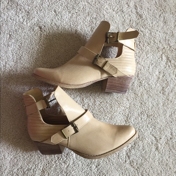 Like new forever 21 booties