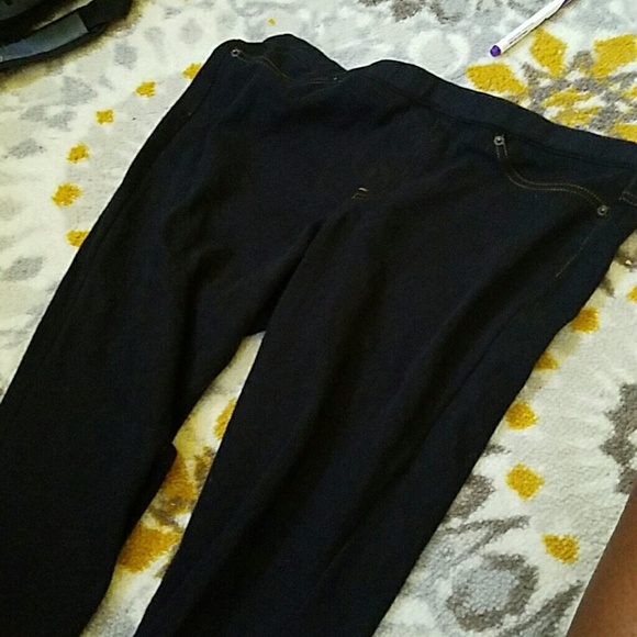 Hue jeggings, barely worn