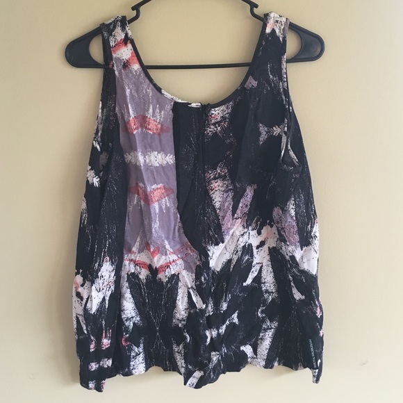 Nikita Selekzion tank - Picture 2 of 3