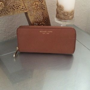 Michael Kors long wallet