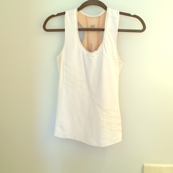 Tail Tennis Top
