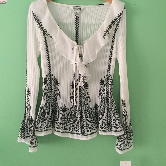 Brand New Paisley Summer Blouse