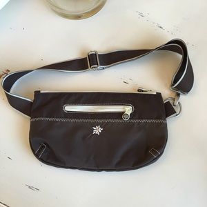 Sherpani qube waist bag