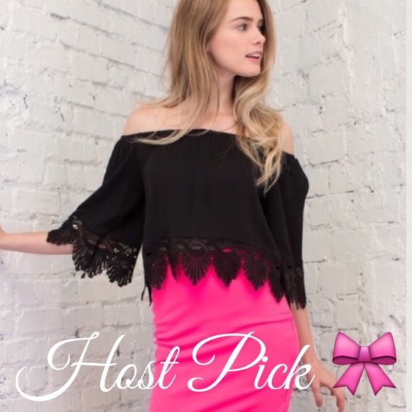 ✨1 LEFT✨Off the Shoulder Crop Top - Picture 2 of 4