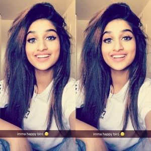 Meet your Posher, Aisha