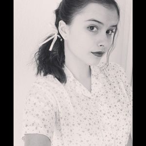 Meet your Posher, Phoebe