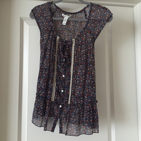 Sheer floral patterned top