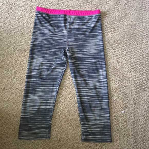 New Balance Cropped Leggings