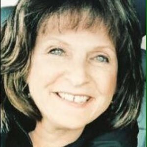 Meet your Posher, Paula