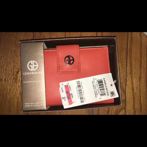 Giana Bernini Authentic Leather Wallet ❣ - Picture 1 of 4