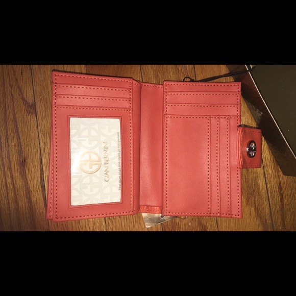 Giana Bernini Authentic Leather Wallet ❣ - Picture 2 of 4
