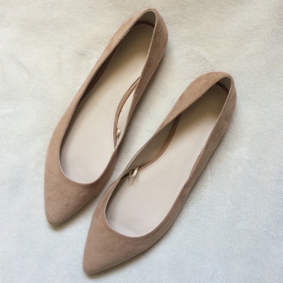 Forever 21 Shoes - NWOT faux suede flats