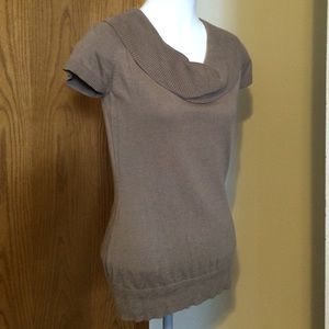 Banana Republic short sleeve cowl neck top
