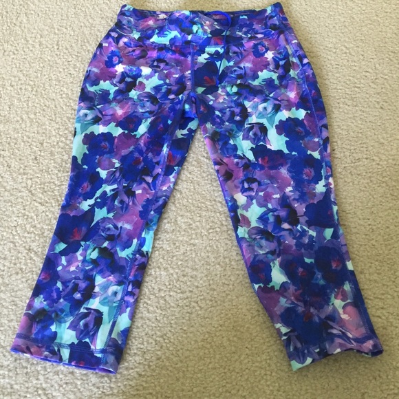 Danskin Now work out crops