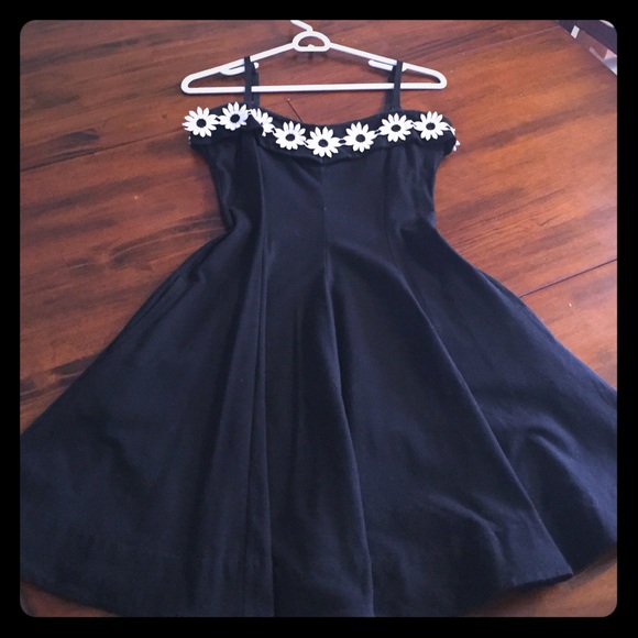 Betsey Johnson size small little black dress!