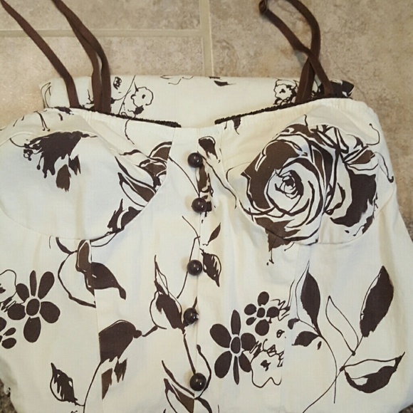 Sundress - Picture 2 of 3