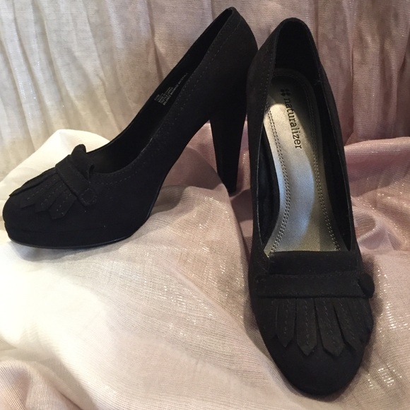 All black suede pumps - Picture 1 of 4