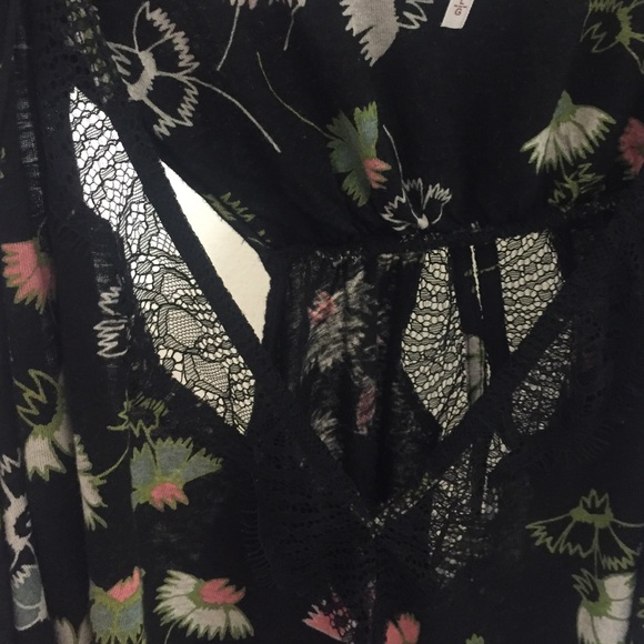 Floral print blouse - Picture 3 of 4