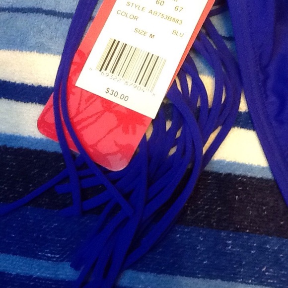 Think Summer⭐️Juniors Malibu Bikini bottoms - Picture 3 of 3