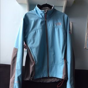 North face light winter jacket