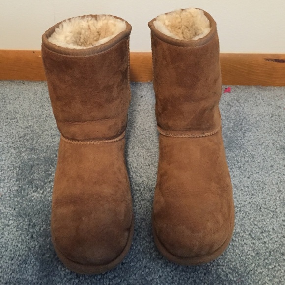 Classic Short UGG