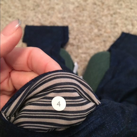 Lululemon crops RARE - Picture 4 of 4