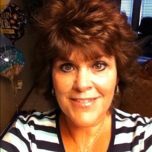 Meet your Posher, Cynthia